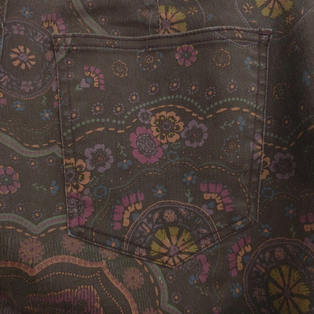 Free People We The Free Just Float On Printed Flare Jeans sz 31 Chocolate Combo - Picture 7 of 15